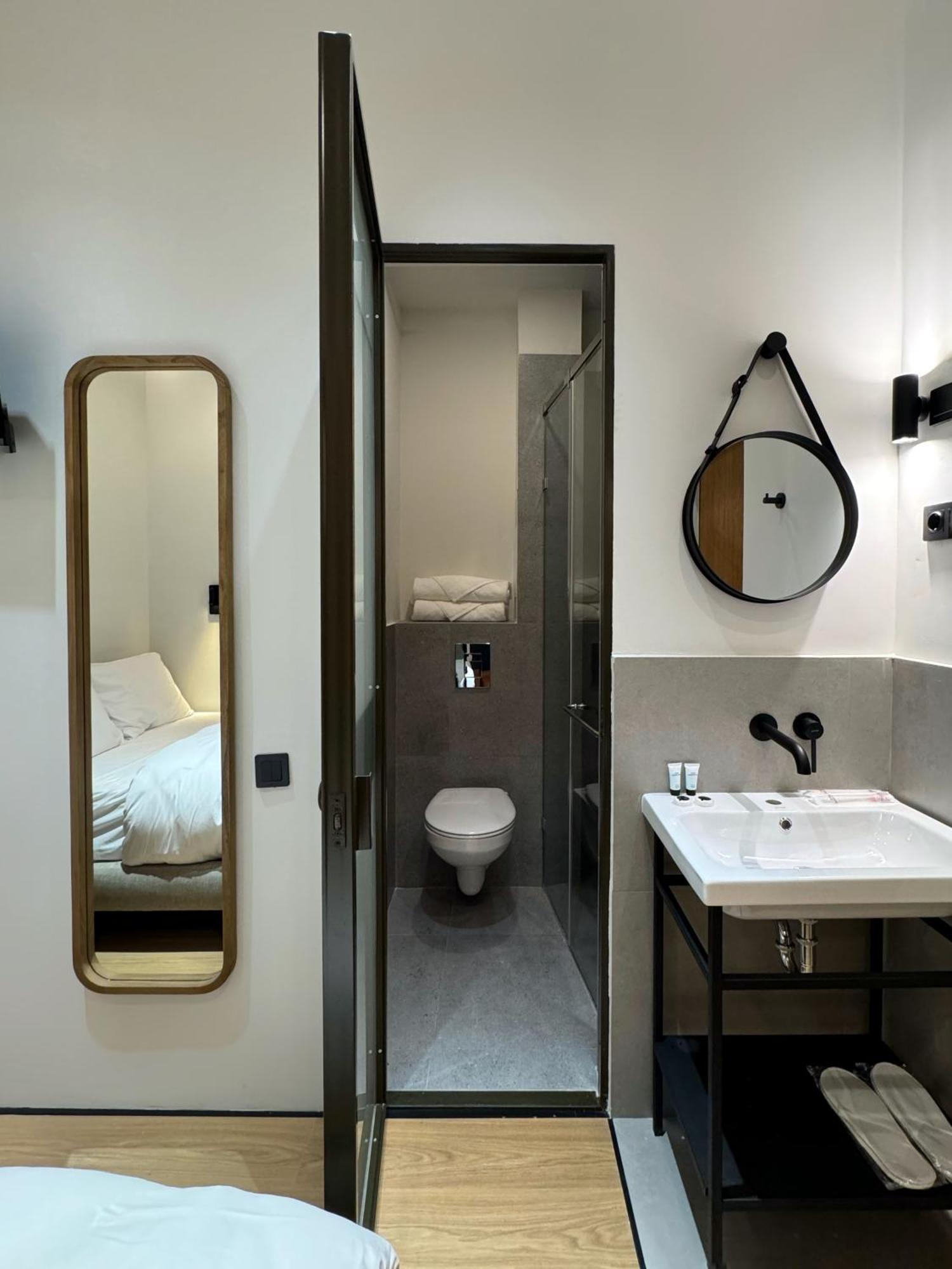 אלמטי Mosh Mosh Boutique Hotel מראה חיצוני תמונה