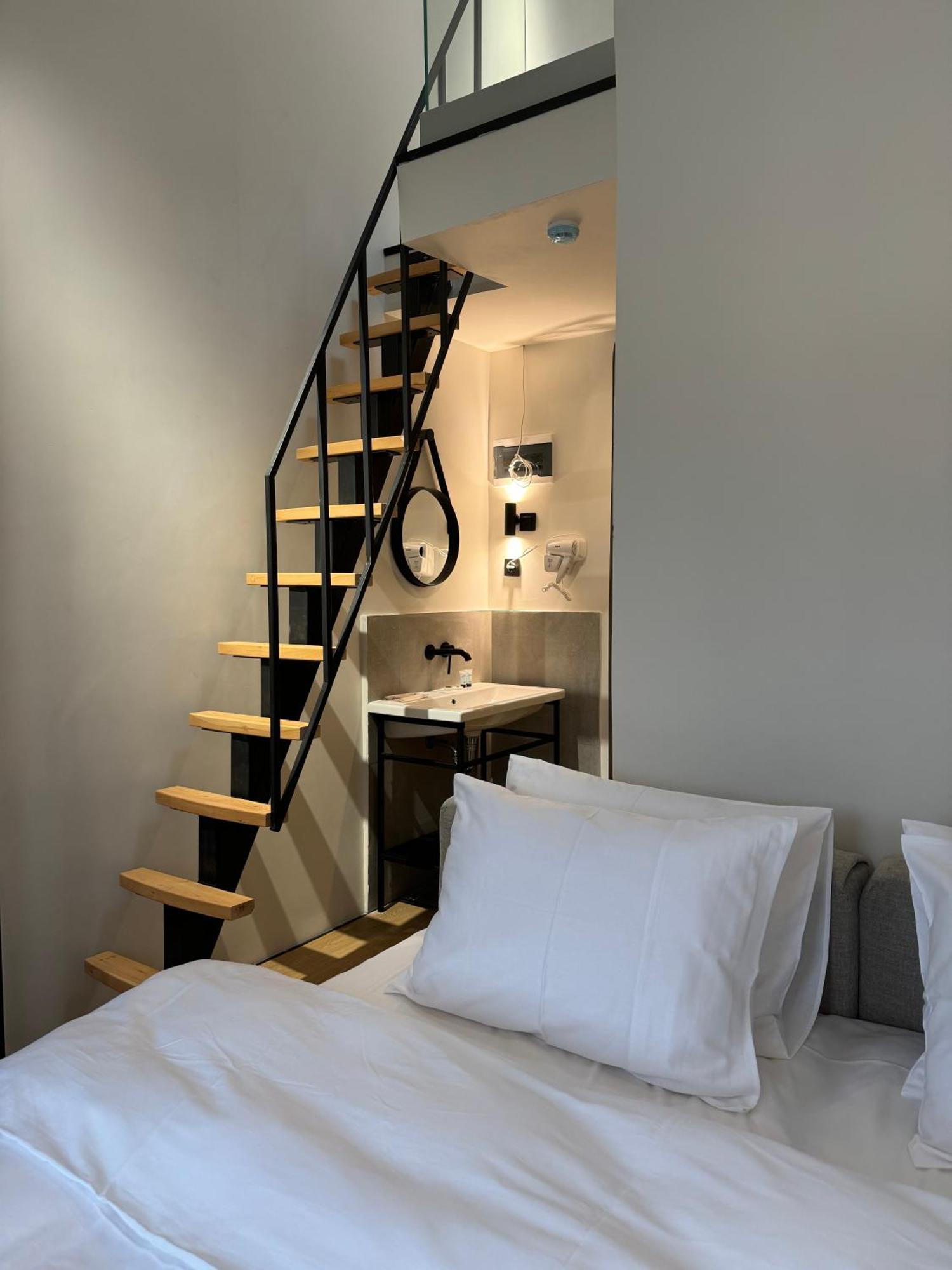 אלמטי Mosh Mosh Boutique Hotel מראה חיצוני תמונה